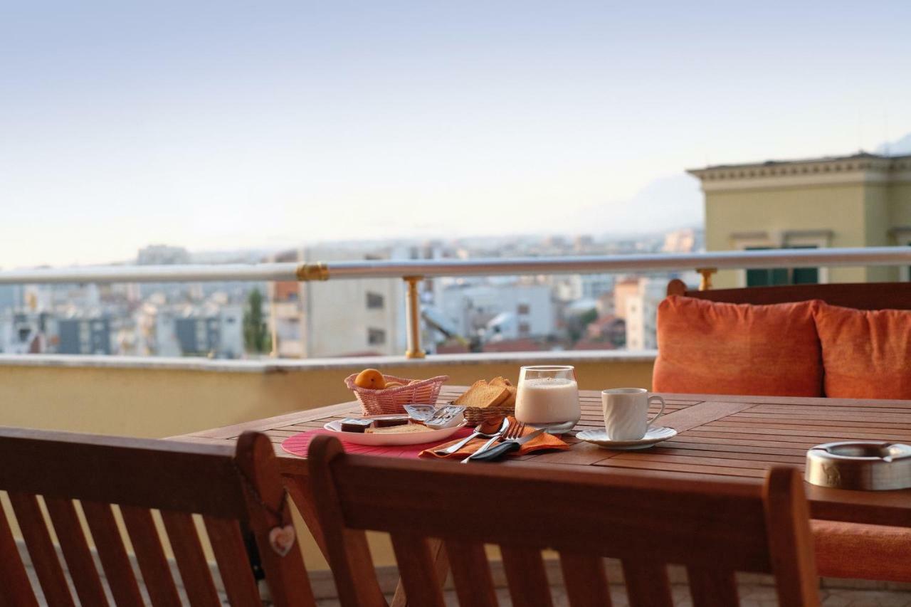 Апартаменты Friends Terrace Тирана Экстерьер фото